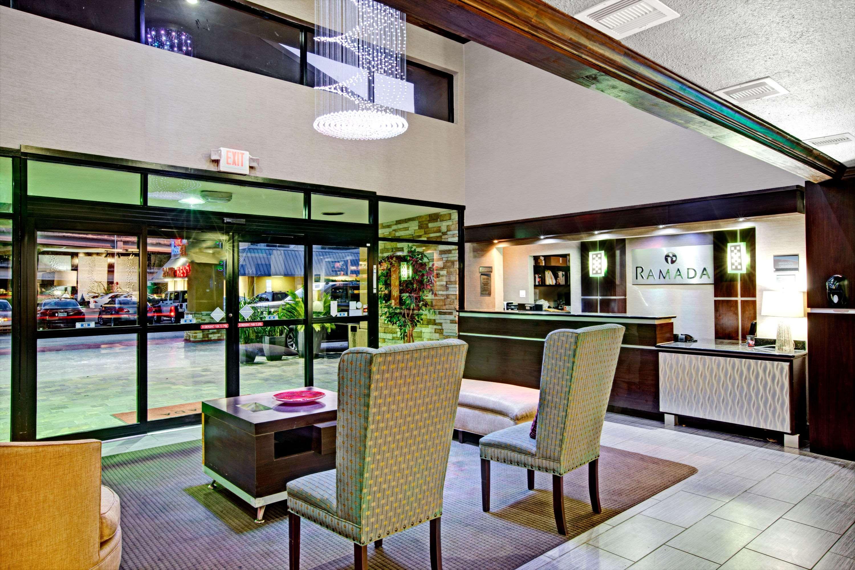 Hotel Ramada By Wyndham Houston Intercontinental Airport South Exteriér fotografie